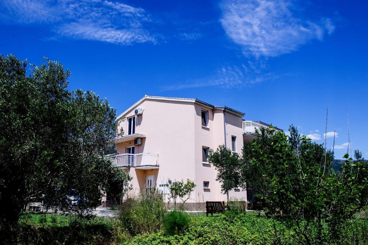 Apartman Sunny Vacay Kaštela エクステリア 写真