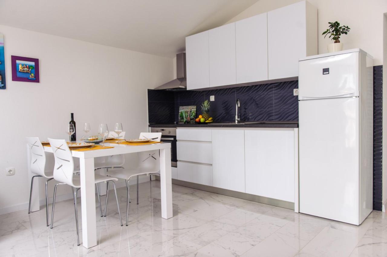 Apartman Sunny Vacay Kaštela エクステリア 写真