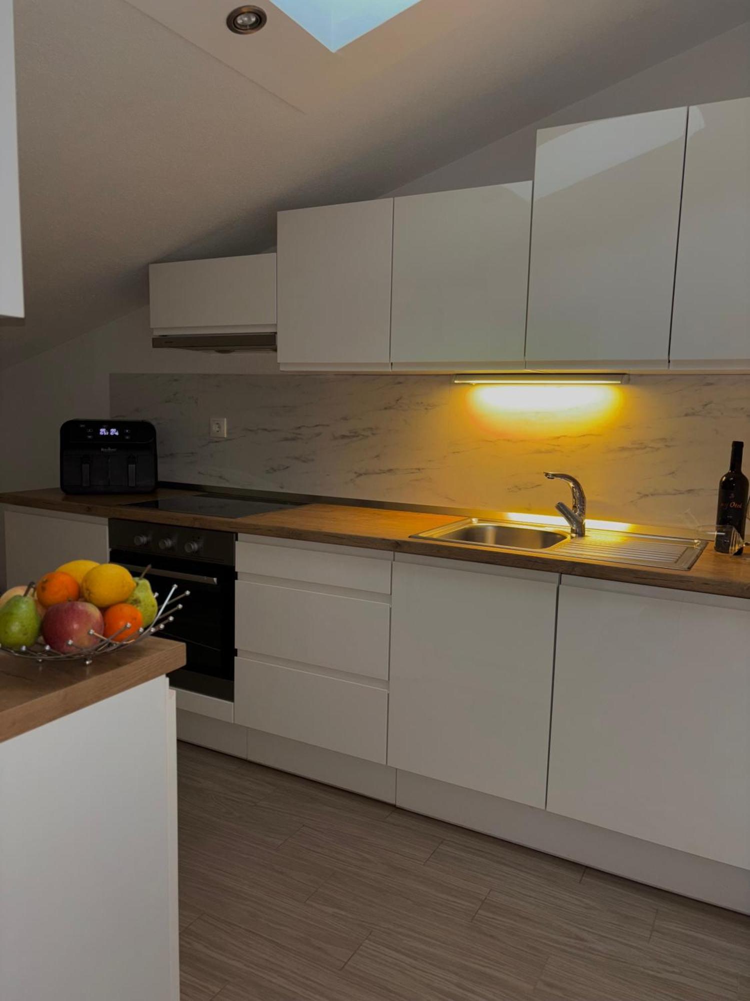 Apartman Sunny Vacay Kaštela エクステリア 写真